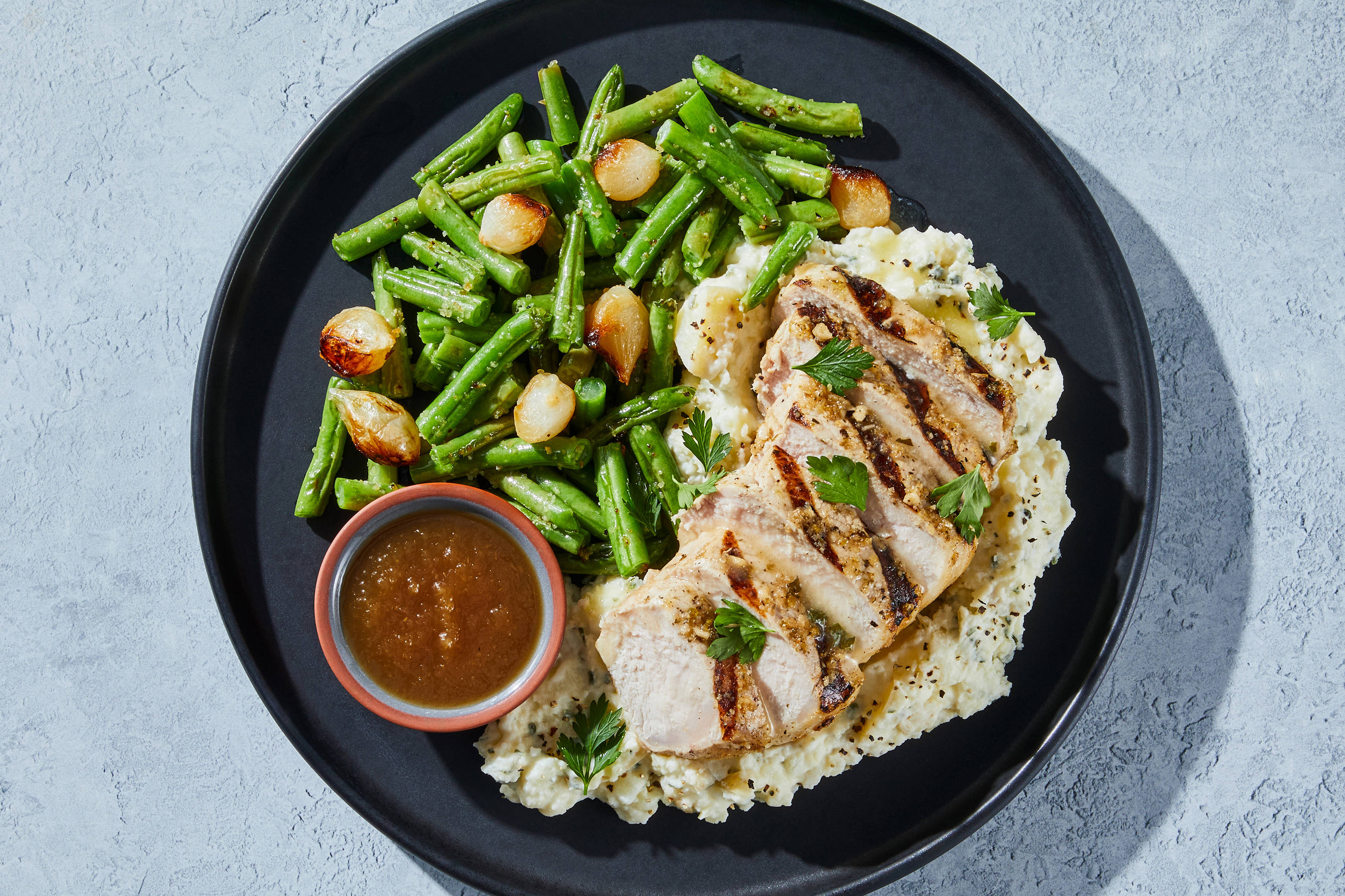 Classic Pork Chop & Applesauce