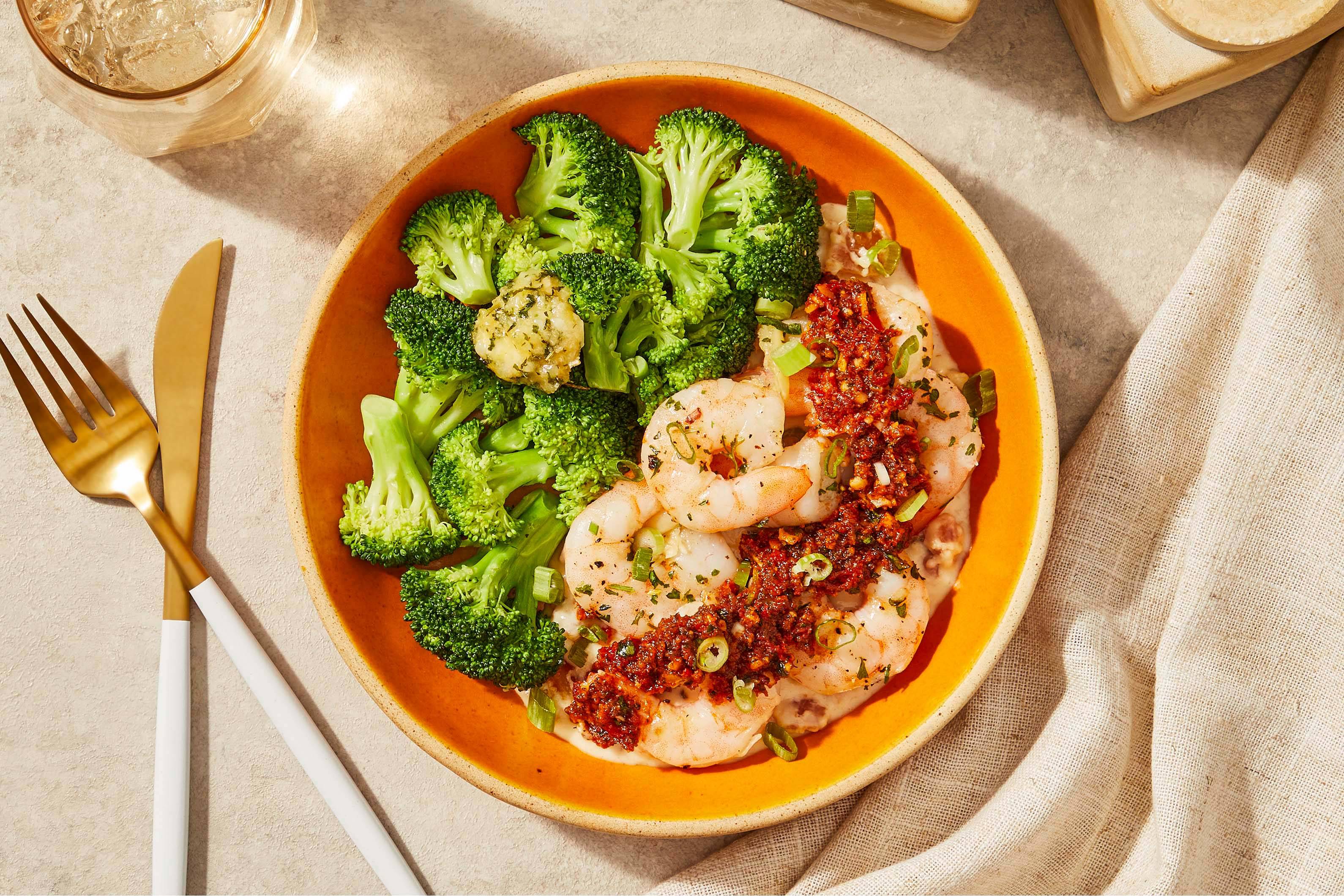 Creamy Bacon Shrimp & Sun-Dried Tomato Pesto