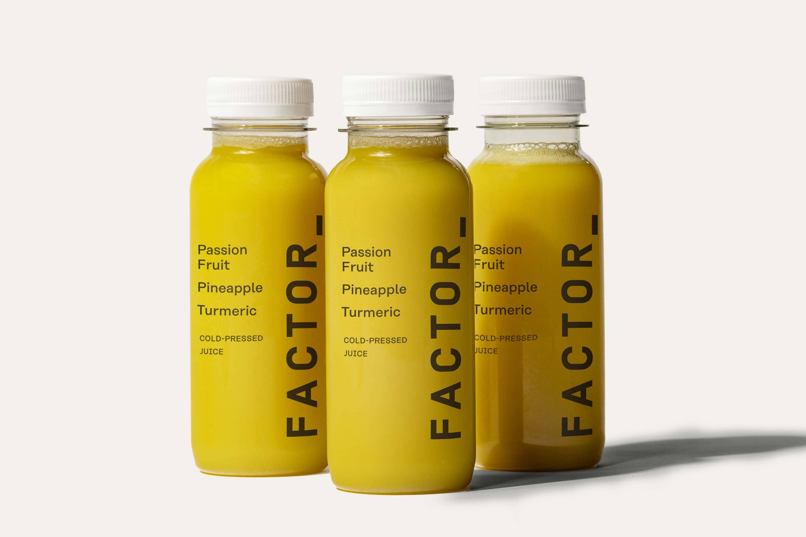 Passionsfrucht-Ananas-Kurkuma-Säfte