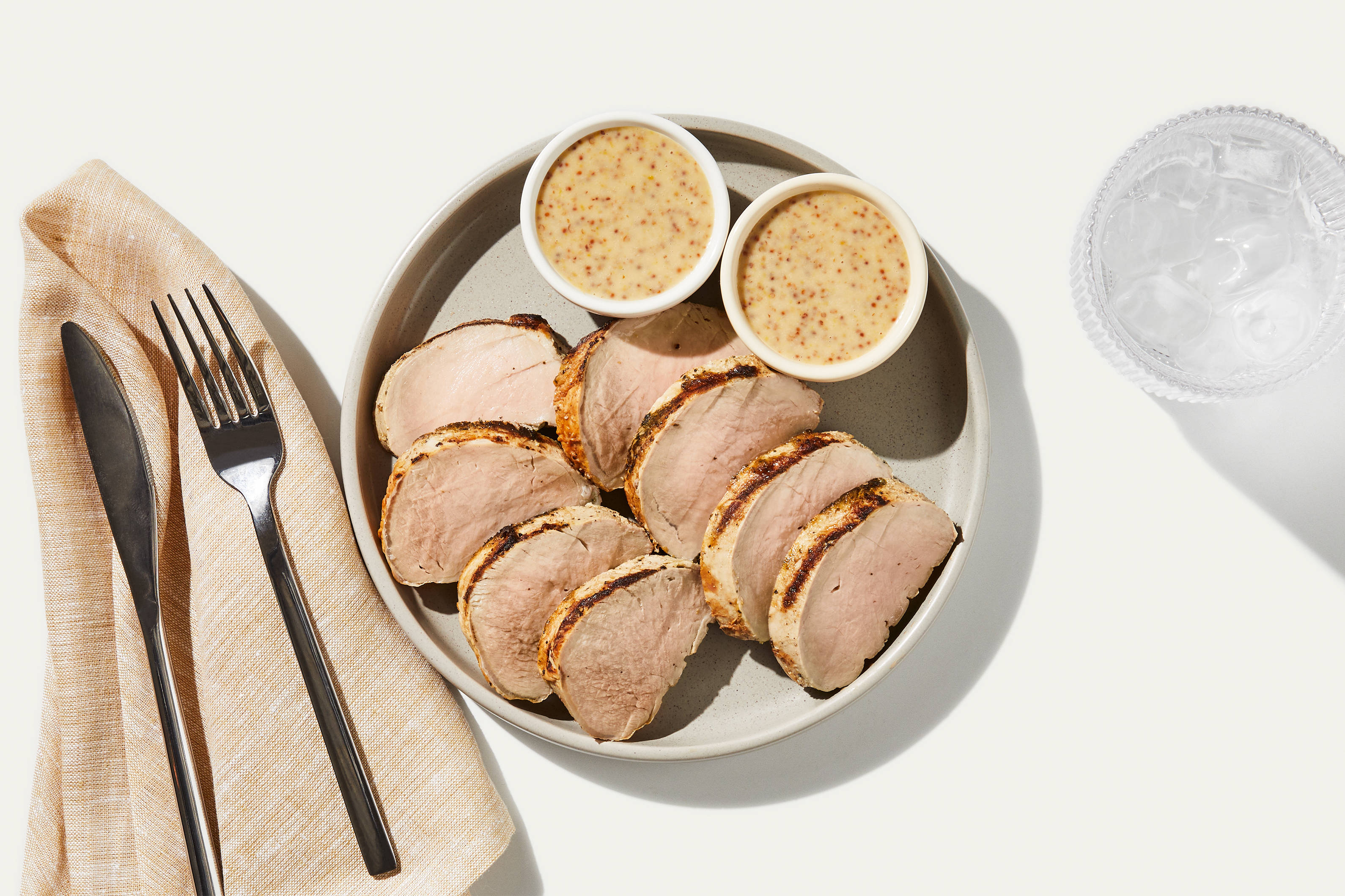 Smoky Pork Tenderloin & Honey Mustard Sauce