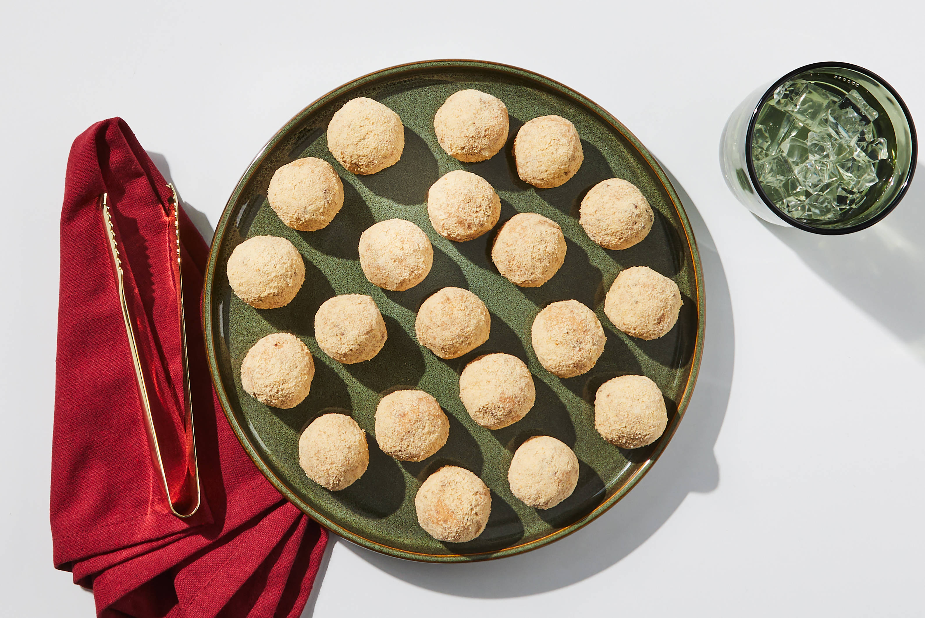Cinnamon Roll Fat Bombs 