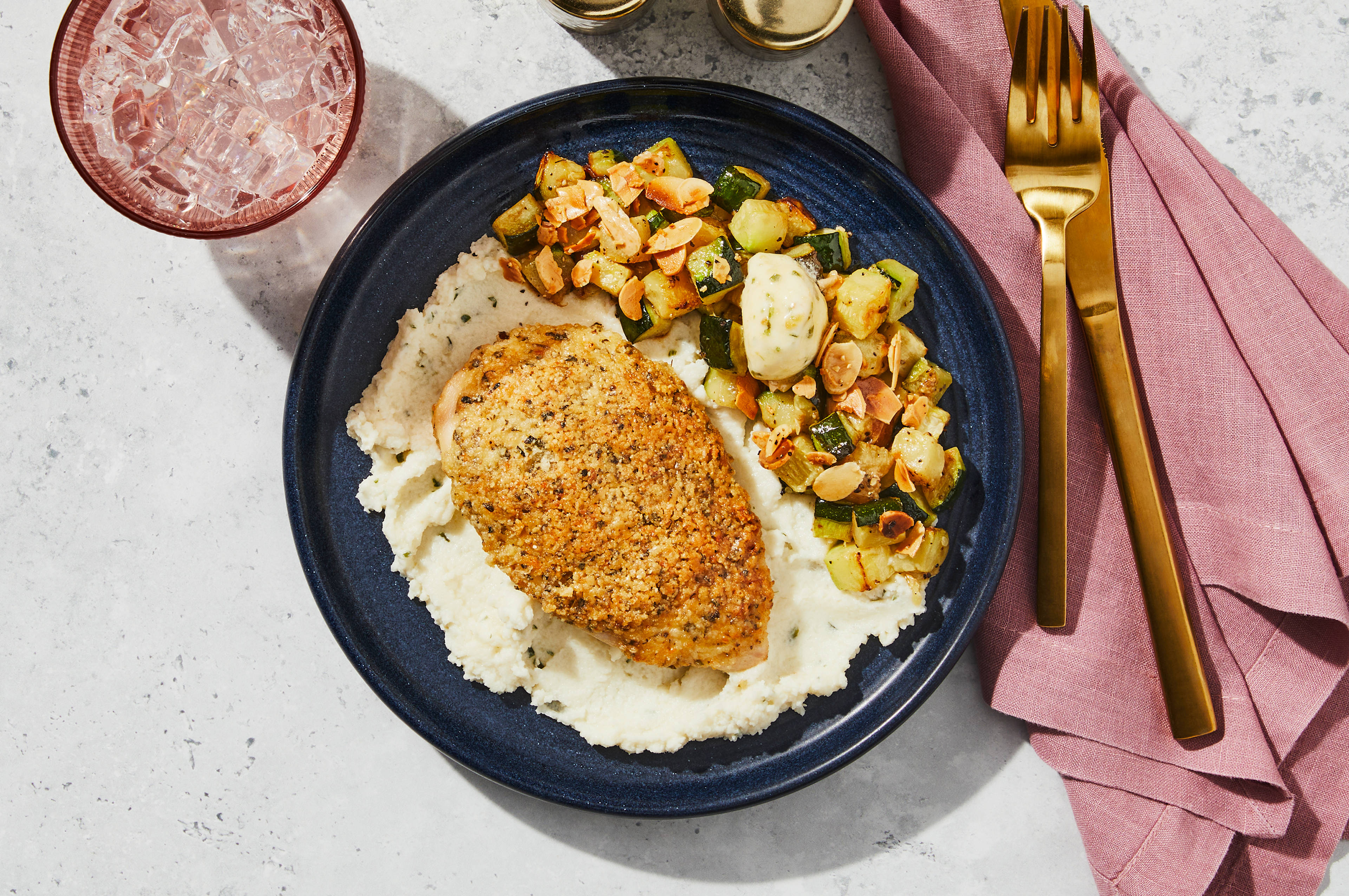 Poulet en croûte d’herbes