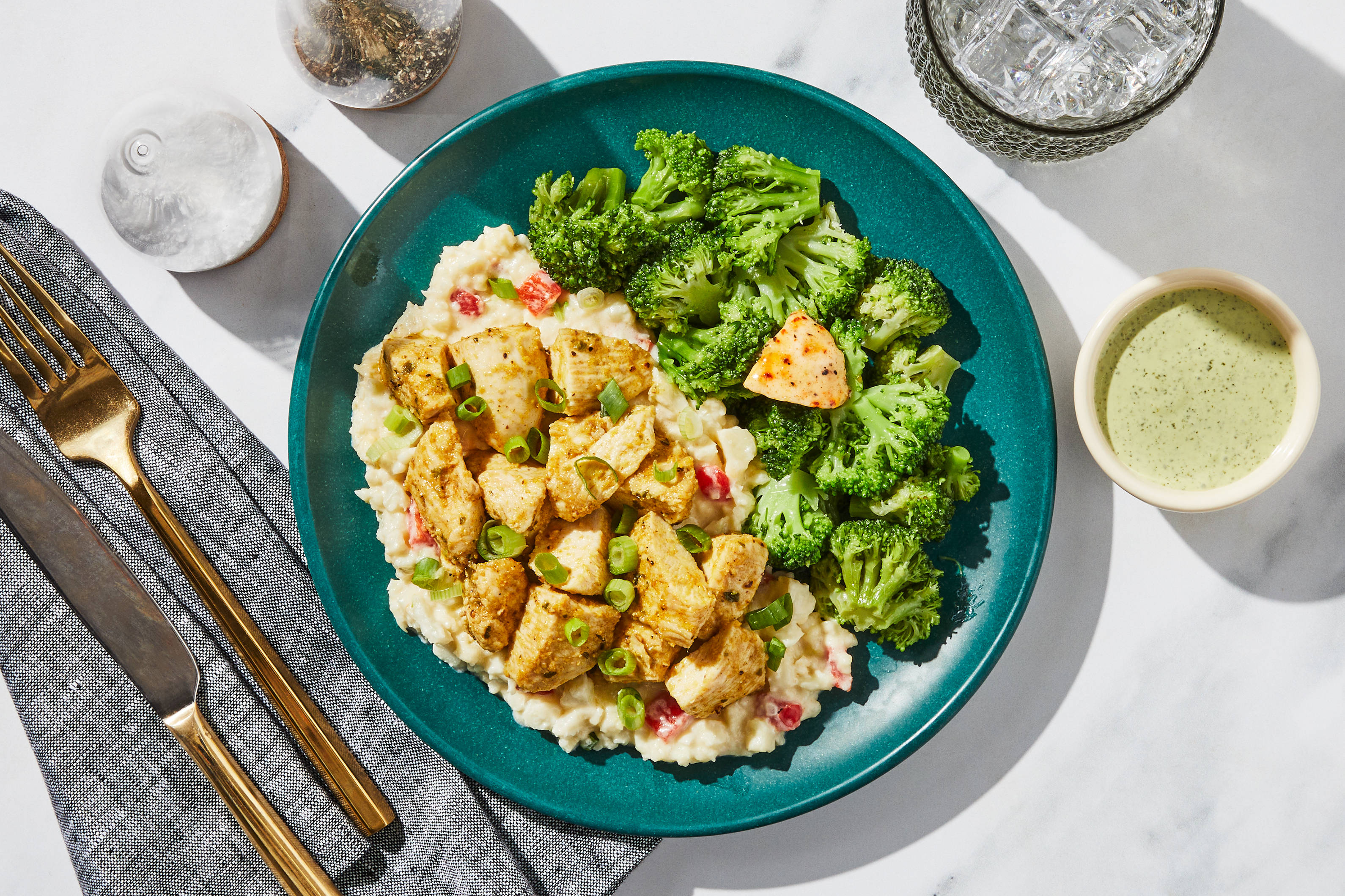 Aji Verde Chicken & Red Pepper Cauli Grits