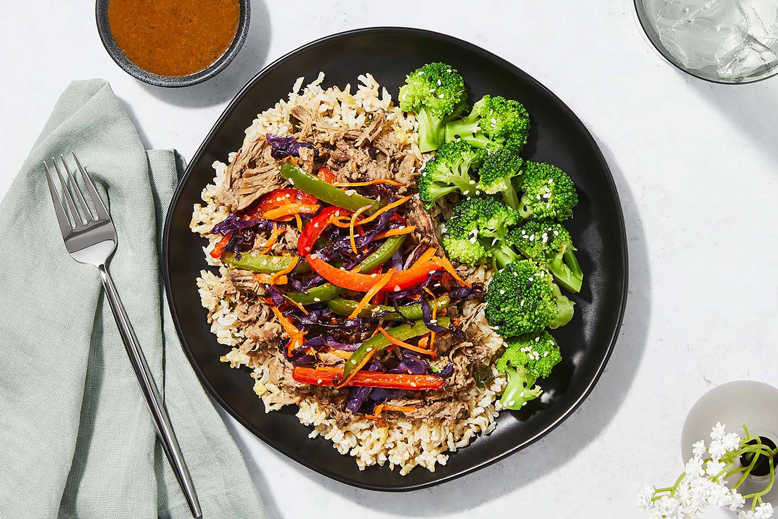 Braised beef with sesame dressing