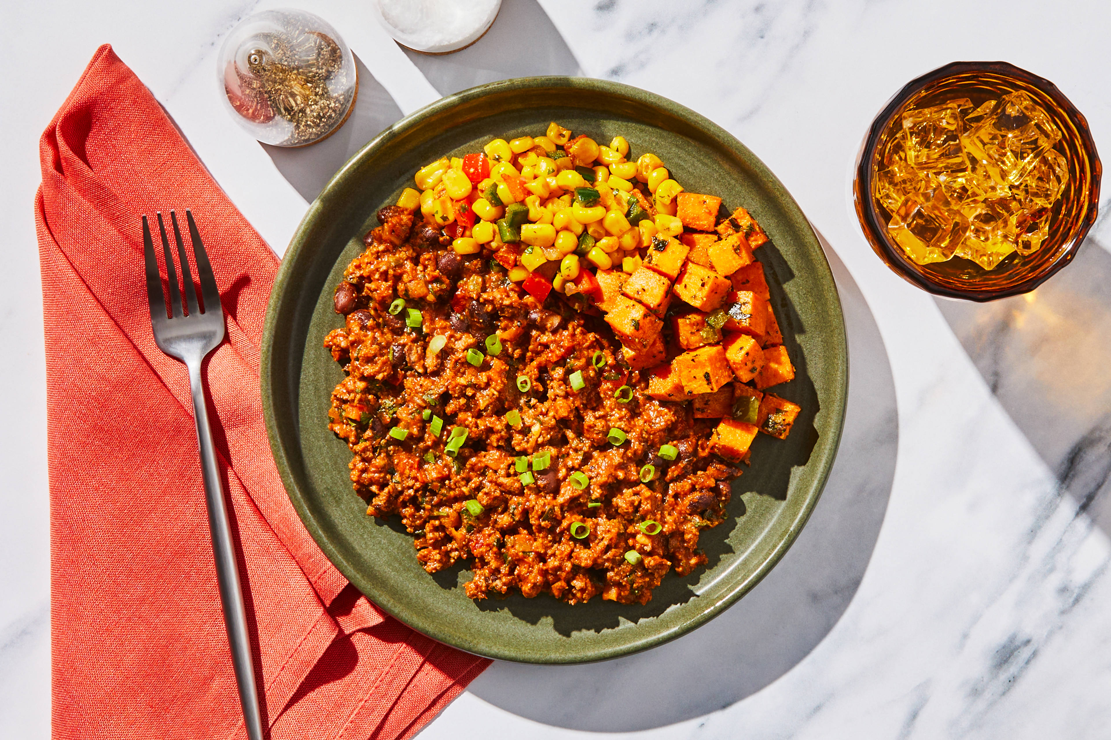 Chili épicé au bœuf et aux haricots noirs
