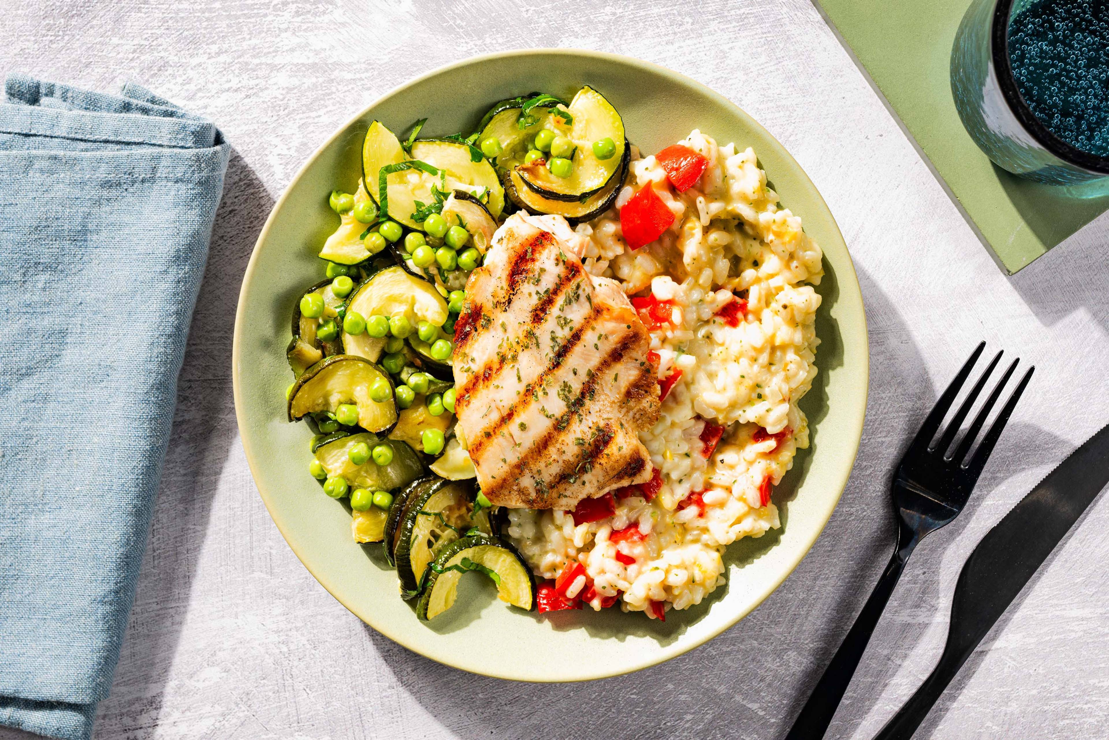 Romige basilicum-risotto met kipfilet