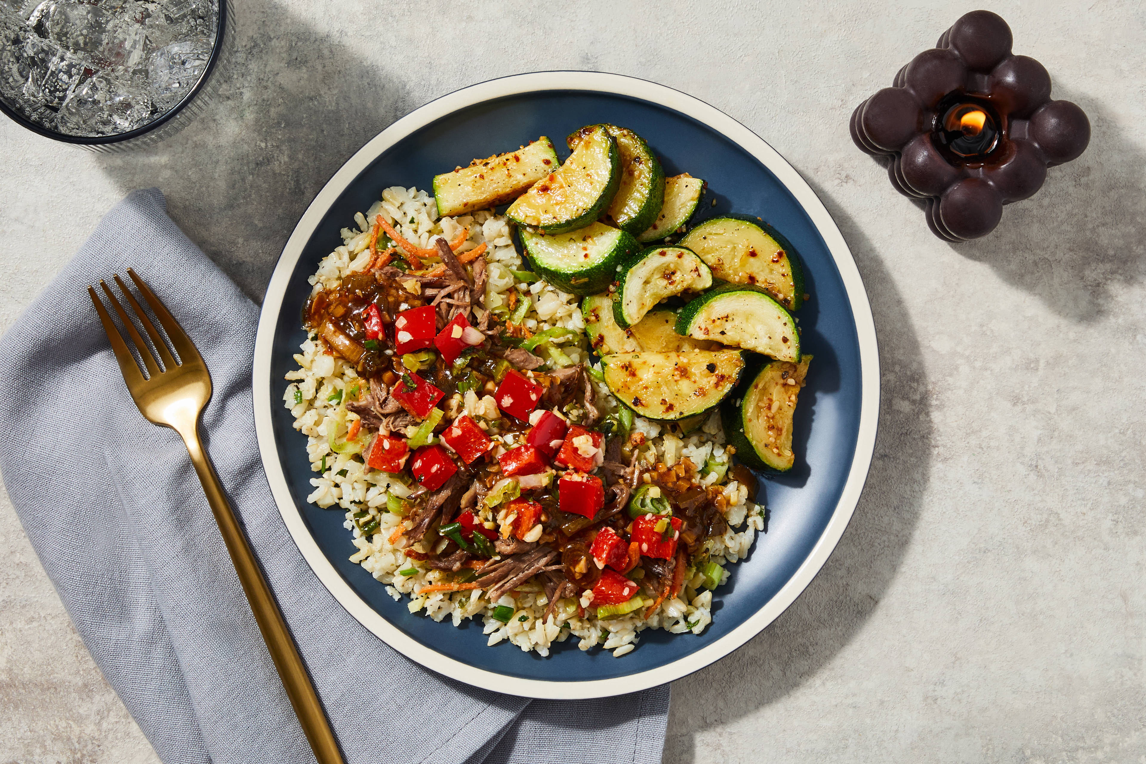 Bulgogi-Bowl mit geschmortem Rindfleisch