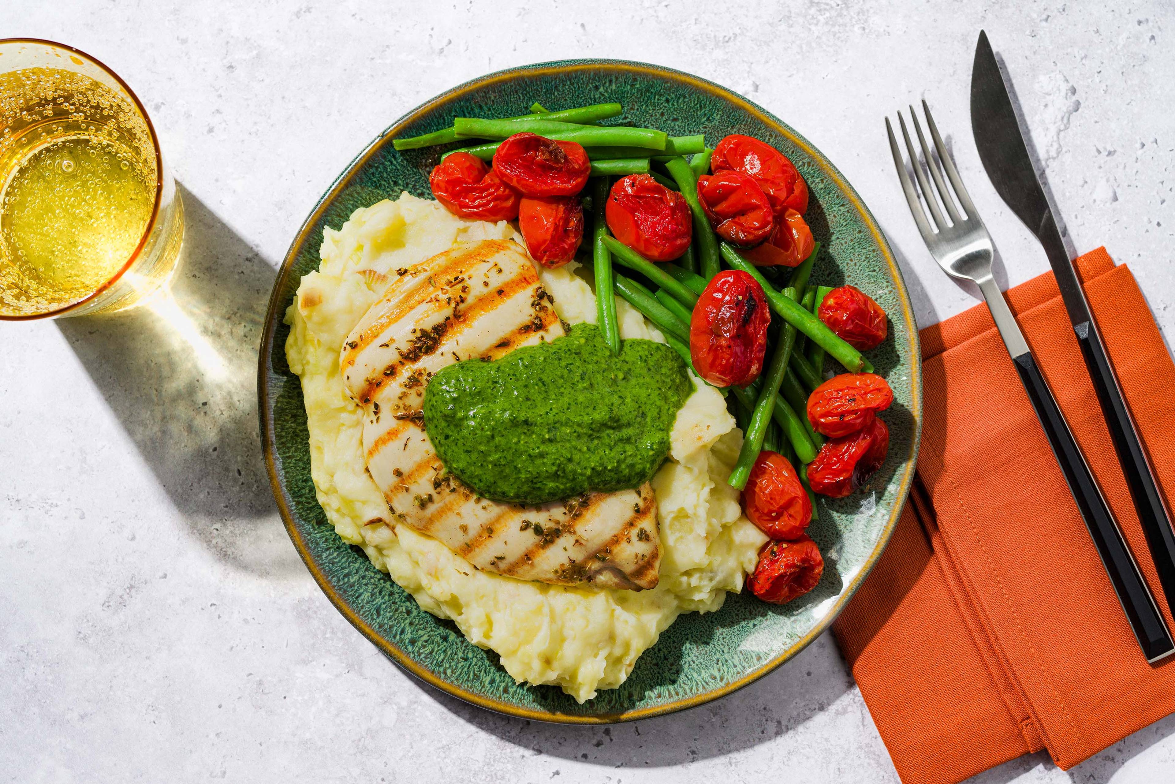 Grillet kyllingefilet og pesto