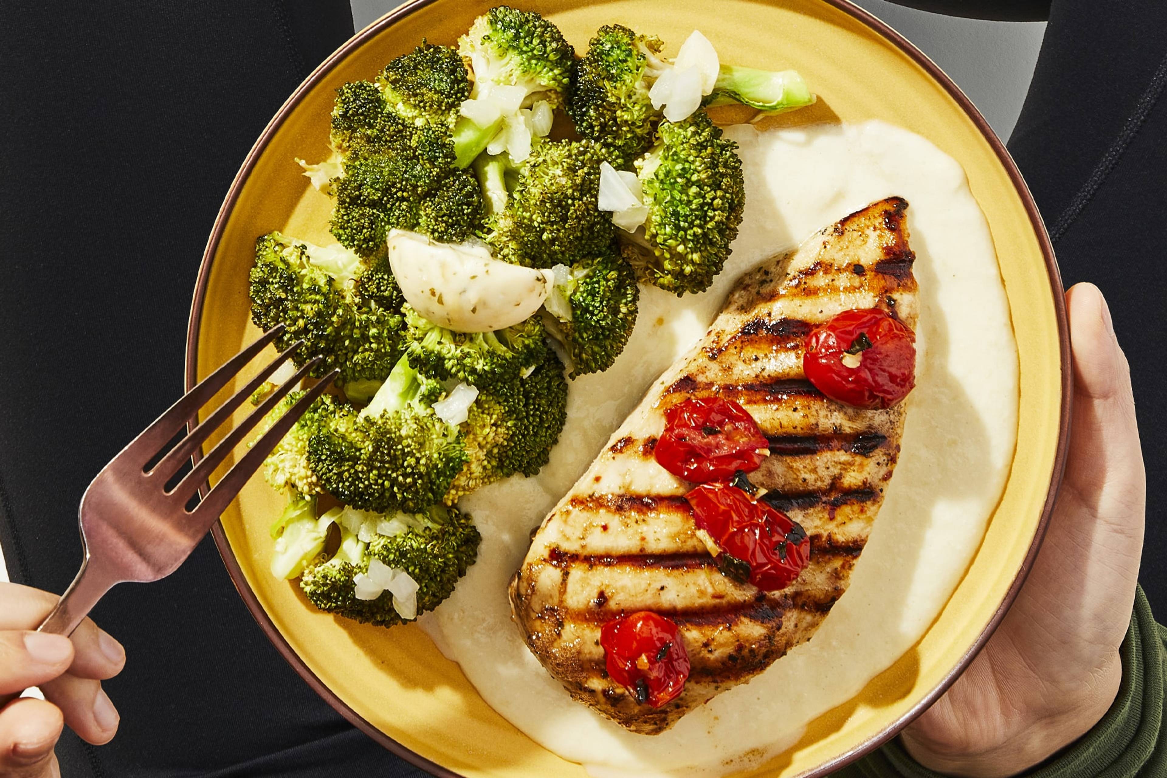 <h2>What is a High-Protein Diet?</h2>