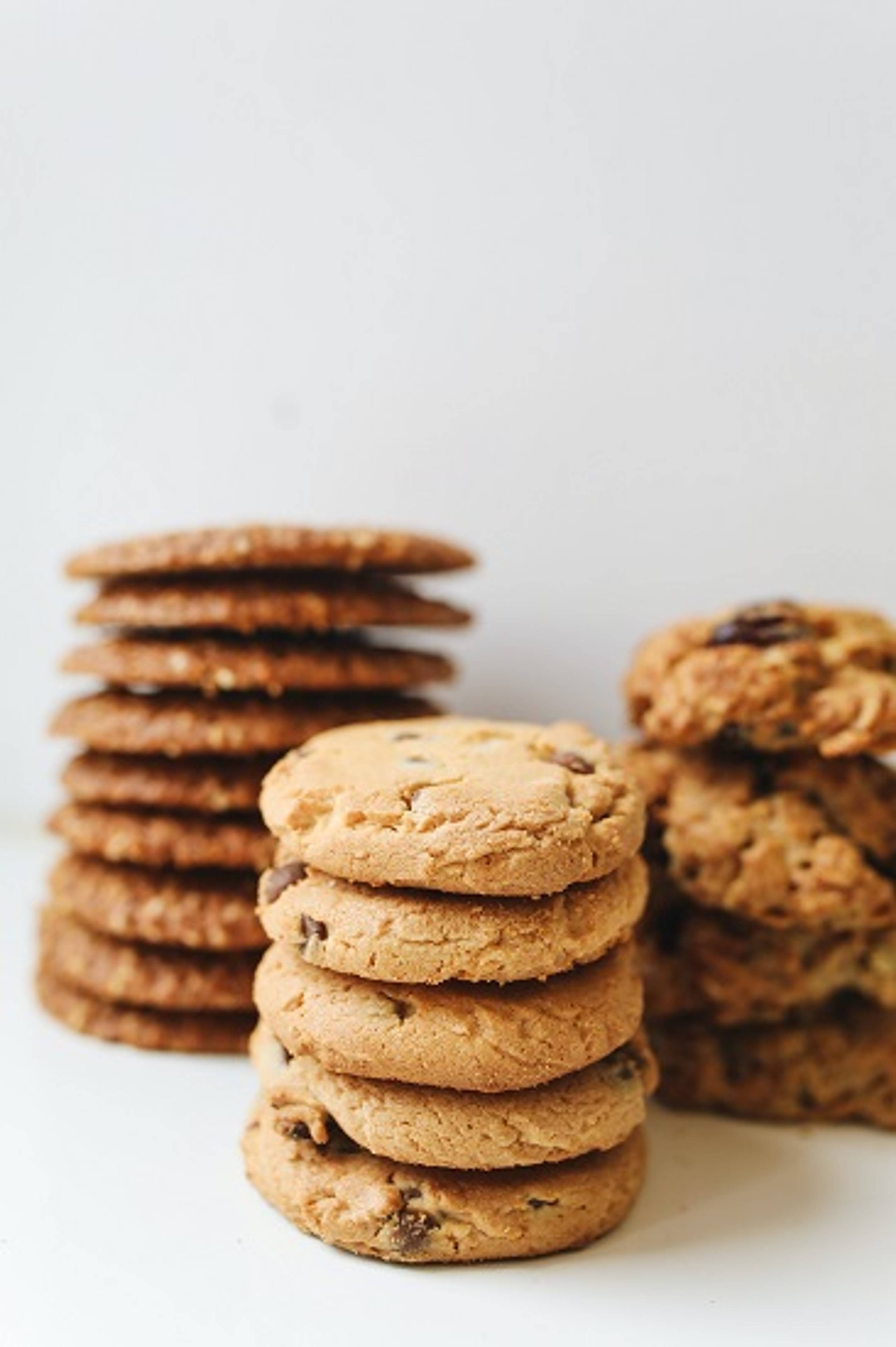 2. Watch Out for Added Sugars & Fats